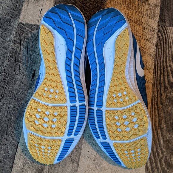 Nike Air Zoom Pegasus 39 UCLA Road Running Shoes Blue White Gold - Picture 5 of 8